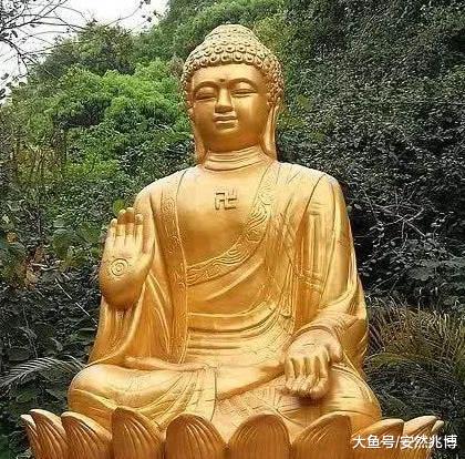 俗语：“宁可夜宿荒坟，不可旅居古刹”，说的是啥意思？