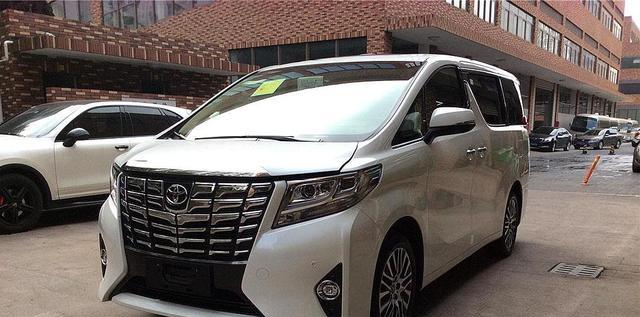 国产MPV要喷字，合资车却不需要！都是MPV待遇为什么不同？