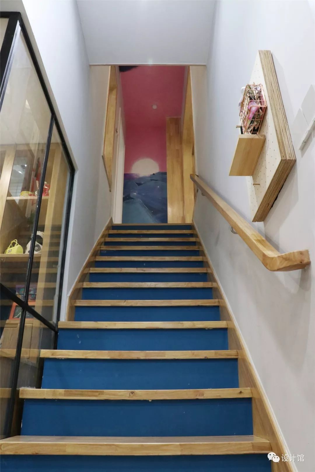 128㎡简约复式，就因阳台改成滑滑梯，邻家孩子来了都不肯走了