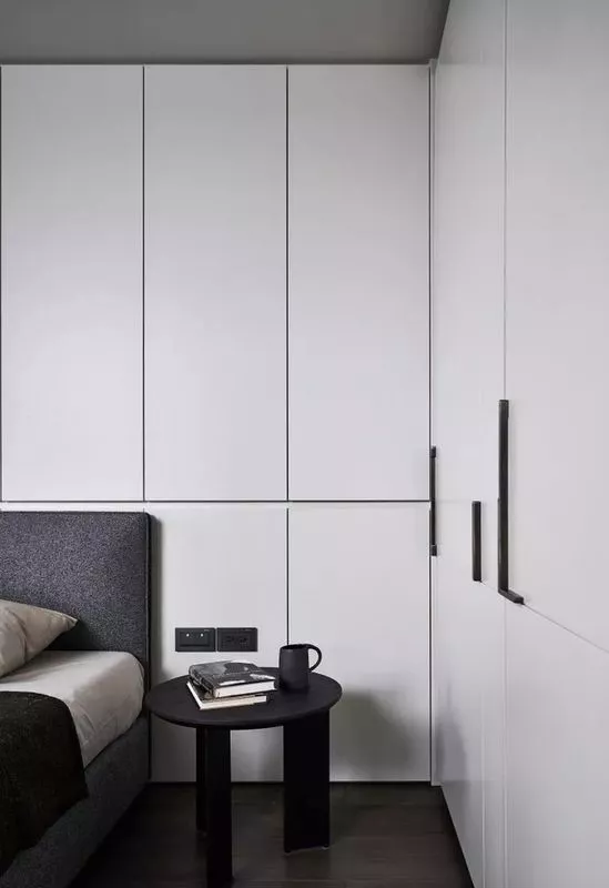 165㎡ 现代简约风，用灰色调打造不一样的灵动空间