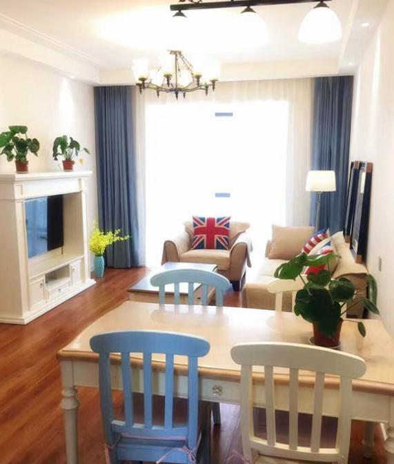 参观闺蜜20万装修的新房, 进门我就愣住了, 电视柜像墓碑, 瘆人!