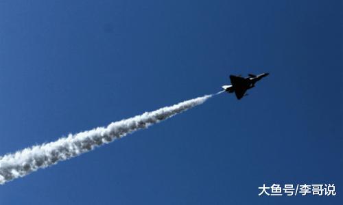 在生命和燃油之间，中国东方航班机长选择了前者