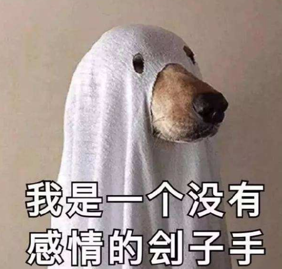 狗对着路人狂吠, 下一秒路人一个举动吓得狗狗扭头就跑: 人咬狗啦