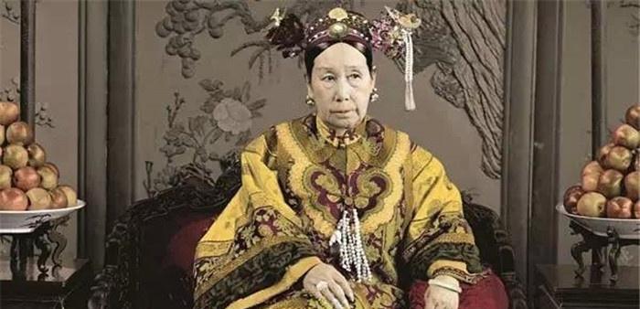 慈禧的权位到底有多大, 从她睡觉的规矩上就能看到一二