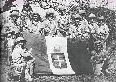 士兵以为打下一架敌机，全军狂喜，却来了一封急电：元帅被打死了