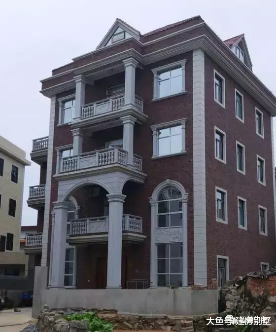 晒11栋福建农村的豪宅，每一栋造价都过百万，广东人看了都羡慕