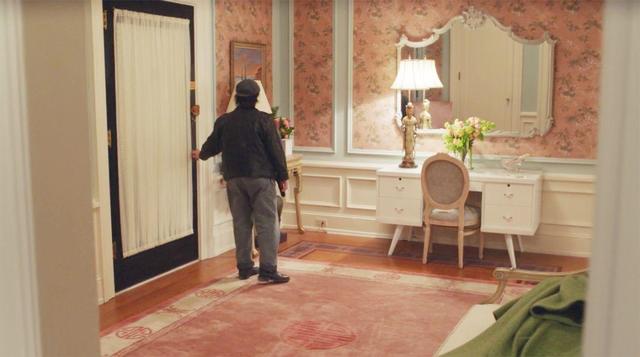 火爆话题的“麦瑟尔夫人”又来了，这样的高级搭配，我不配