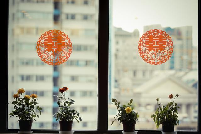 新规：房屋归属婚前婚后大不相同！房产证上写了名也不见得就有份