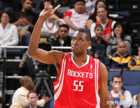 细数NBA球星霸气庆祝动作, 艾弗森经典倾听上榜詹姆斯科比不及此人