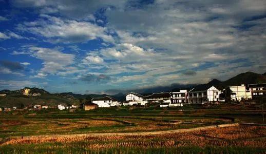 亲戚农村花大价钱建了套别墅，听完施工过程感觉亏大了