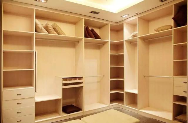 定制衣柜也有很多猫腻，分享五个常见的套路给你