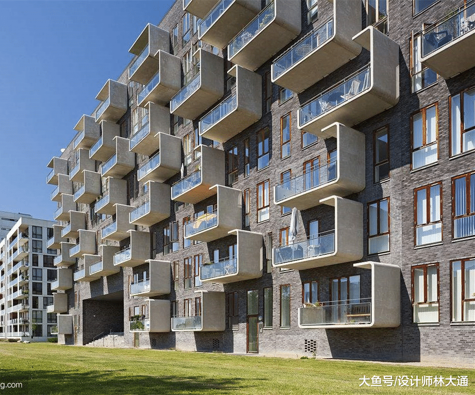 广东发现一户人家阳台晾衣，做法简直太精明，回家也要照着装