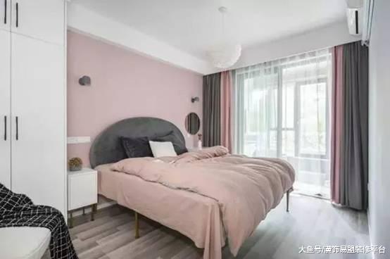 刚刚毕业跟老爸借钱买的房，装成北欧风效果还不错