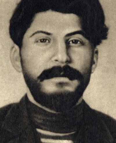 斯大林万人之上为何他的子女却下场悲惨？原来是高处不胜寒 !