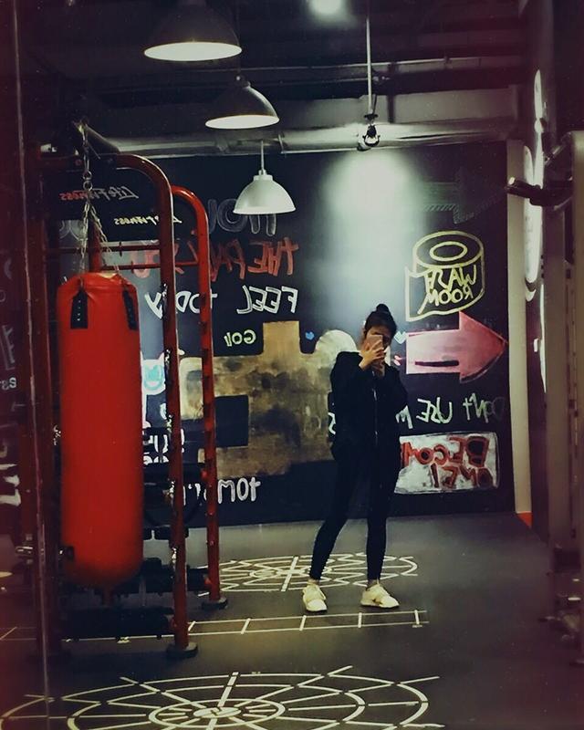 ?参观沈腾现实的豪宅，老婆相当幸福，平时都是他收拾餐桌