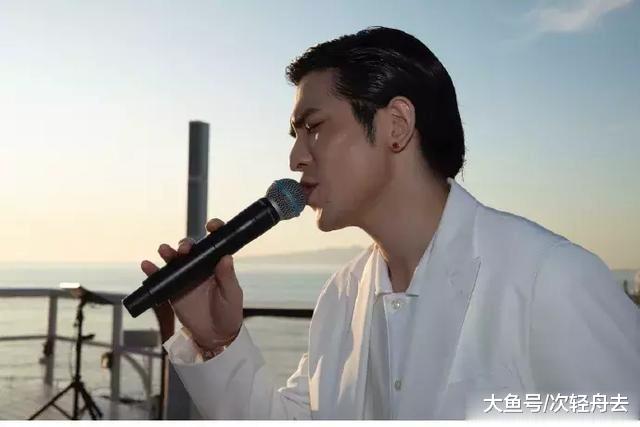 郭碧婷婚礼有多壕？5百万钻戒都不算啥，珍藏了8年的王冠才是...