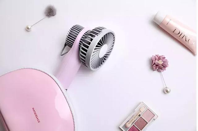 可当充电宝的小风扇，一吹秒降温5℃，让你随时随地舒爽