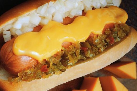 衰老|女人尽量少吃的4种食物，衰老快，易发肥，再馋也要忍住了！