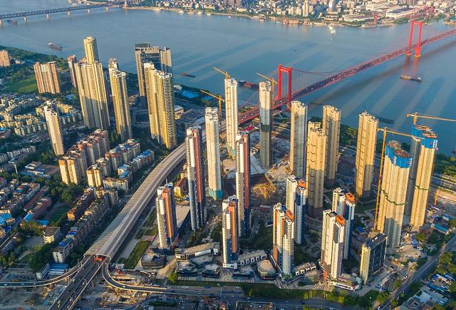 专家：中国房地产市场价格还在上涨，部分人不愿意房价下跌