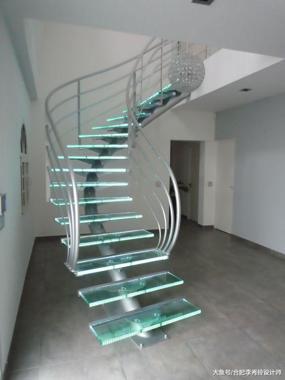 谁说复式一定要现浇楼梯? 费钱占地毫无新意! 现在装玻璃的, 个性显高