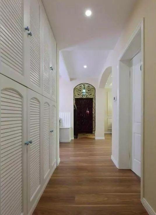 新房装修，老公把阳台改成工作室，没想到完工效果这么好