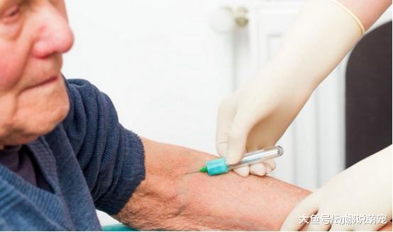 22岁女生突然昏倒，抢救3小时，医生：跟男友脱不了干系！