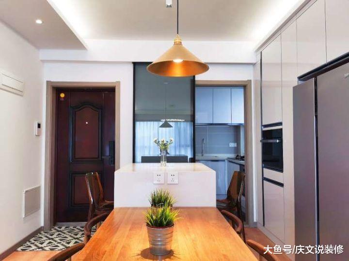 家是一座城堡，装修打破常规，让厨房大变身，满意又实用