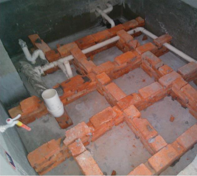 装修卫生间老公坚持要做成下沉式, 老师傅: 一看就是内行人!