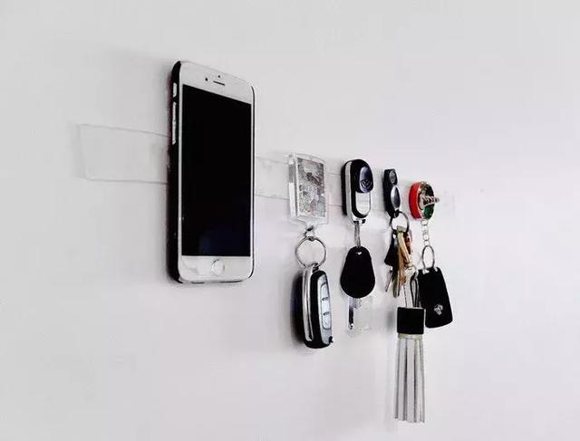 双面胶不流行了！美国人发明的变态魔力胶卷，什么都能轻松贴