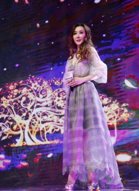 她是“台湾第一美女”，曾是齐秦前任，今50岁身姿妙曼貌美如初