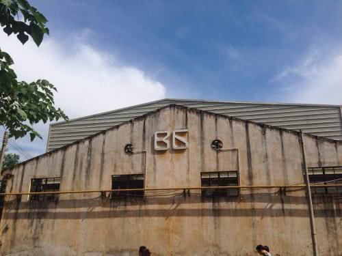 如果你想要活得健健康康的话, 最好不要去这些工厂。太危险了。