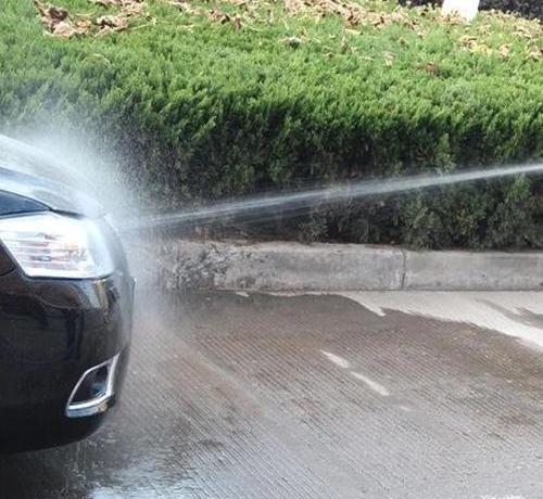 如何将手机导航导入汽车显示屏上？一个小秘密，轻松变大屏