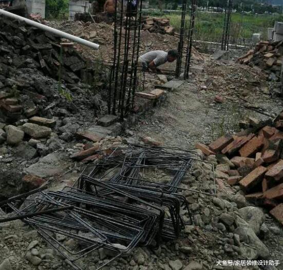大山深处砸70万建四层洋房被嘲笑呆瓜，不在城里买房是不是傻？