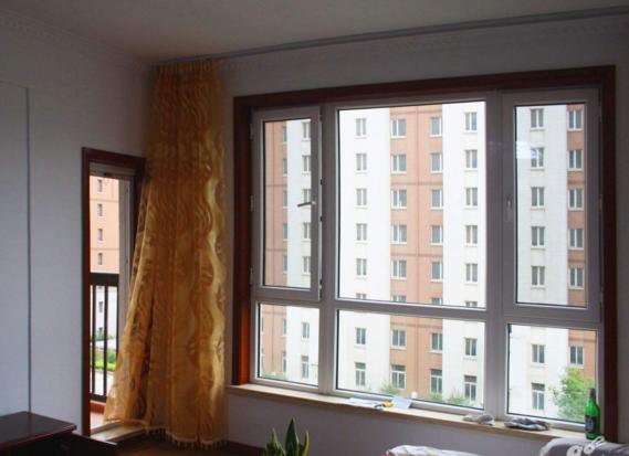 头一次见飘窗还能这样装修，灵活性高不少，整个风格提升不少档次