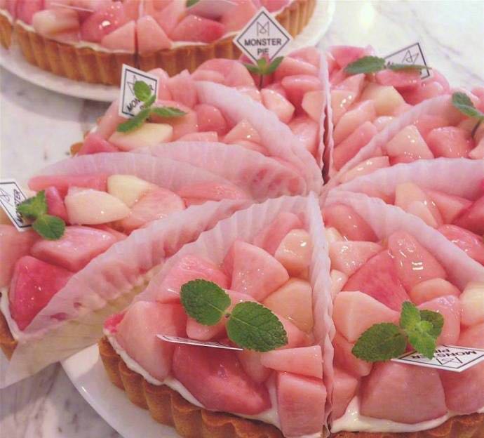 清清爽爽蜜桃塔，夏日高颜值甜品，要不要来尝一口？