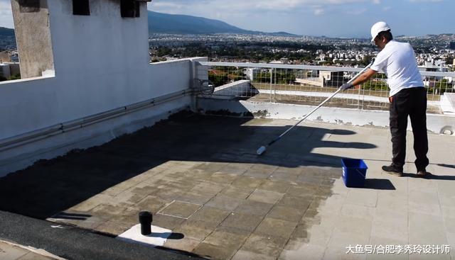 买顶层多好还有大露台，防水不用求着物业做，自己花3天就能做好