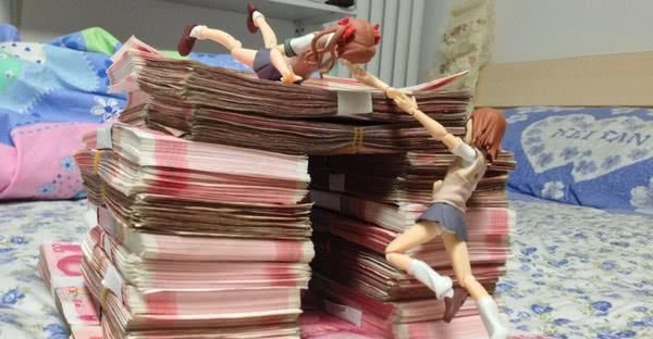 你一年能存多少钱？存100万需要多久？扎不扎心自己看