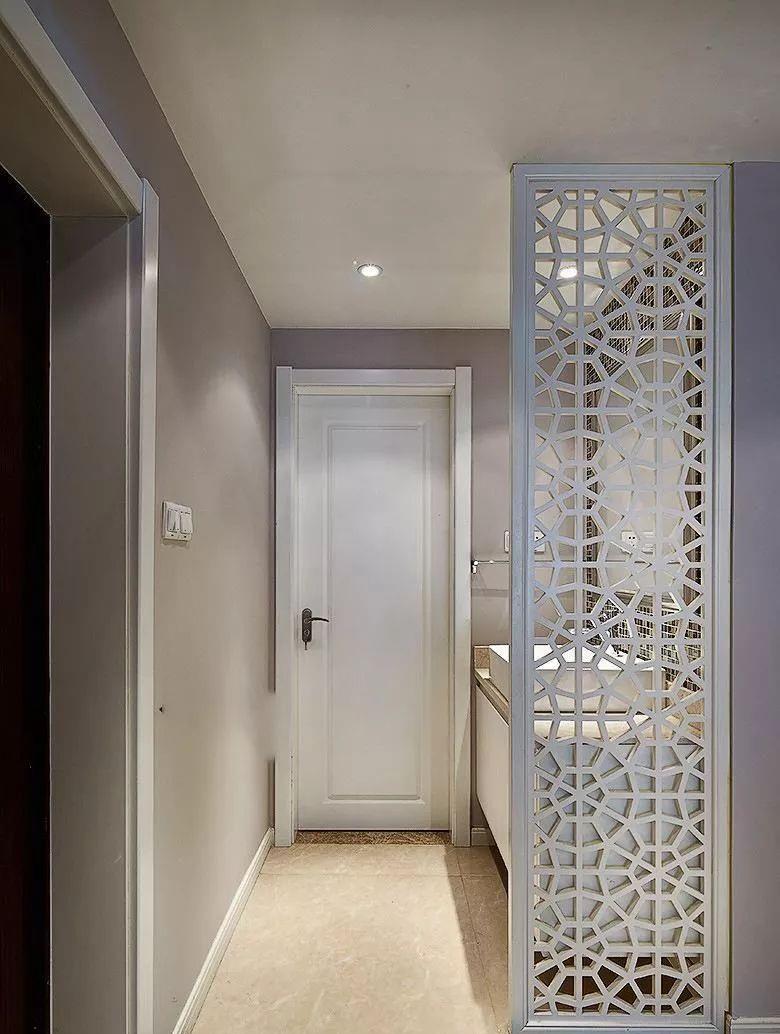 房子再小，洗手台也得设隔断，聪明人这样装，真是漂亮极了！