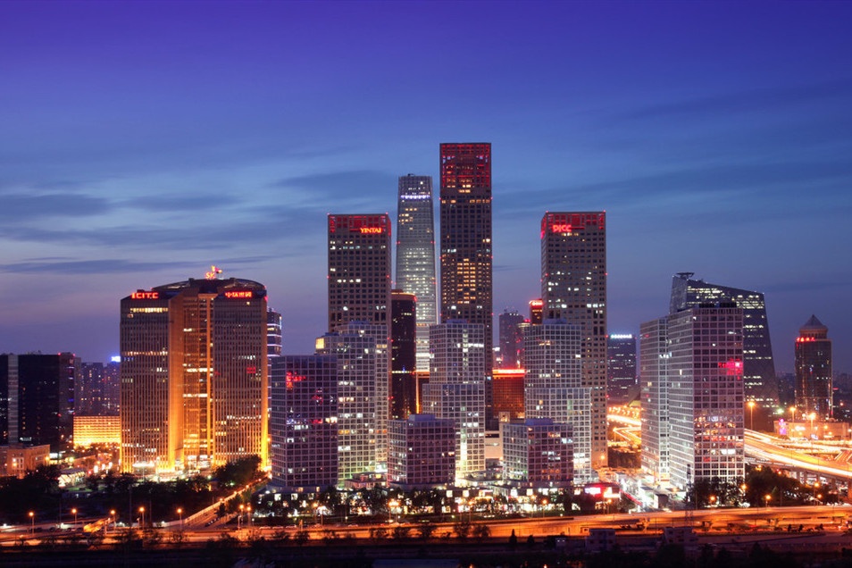 中国最有钱夫妻档，借15万打造2800亿帝国，因无人继承只能送人