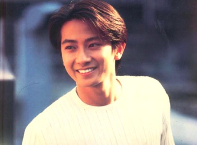 因拒绝代言日本广告被雪藏18年，如今成为网红再次大红大紫