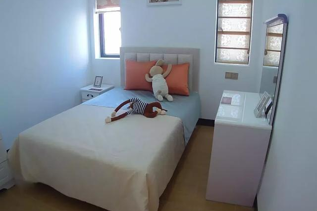 上海房價已經跌了，去年320萬舍不得賣，今年220萬沒人要