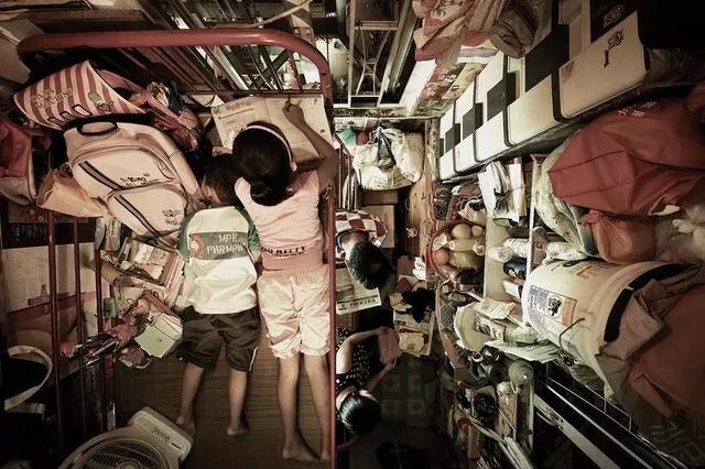 超级震撼！14平米住房来了，这是我们的未来吗？