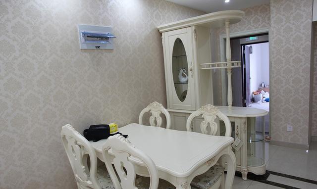 晒晒三室一厅130平欧式风格的新家，家具还没全进场