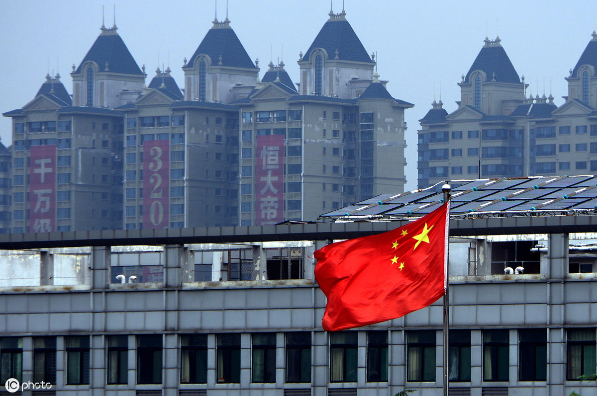 全国上演人才大战，是＂招才引智＂，还是楼市在找＂接盘侠＂？