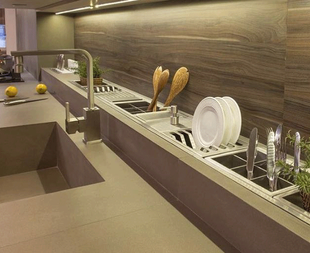 厨房尽量不要放太多的厨具了！学上海人这样布置，经济美观且省地