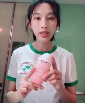 景甜随手晒的牙膏活了, 价格公布后, 网友堪称牙膏界的劳斯莱斯!