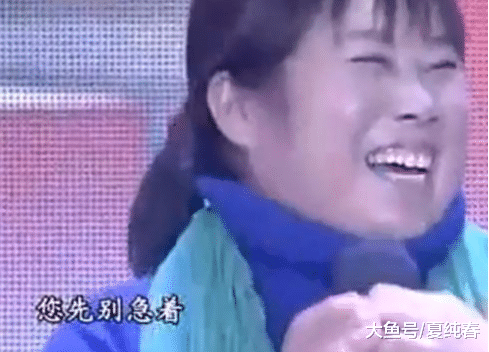 农村大妈拿战国宝剑劈柴，称很顺手，拿去鉴宝，专家：劈掉80万！
