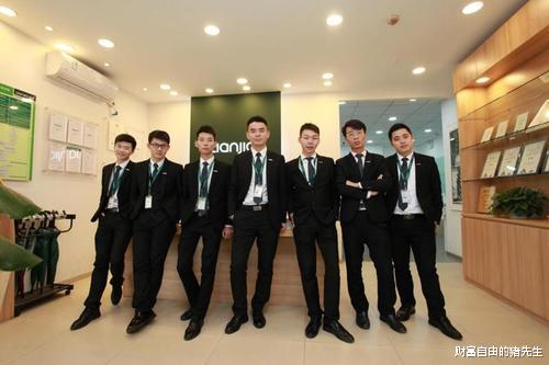 北漂租房12年被骗10次，把中介生意做到1万亿，成中国最大房中介