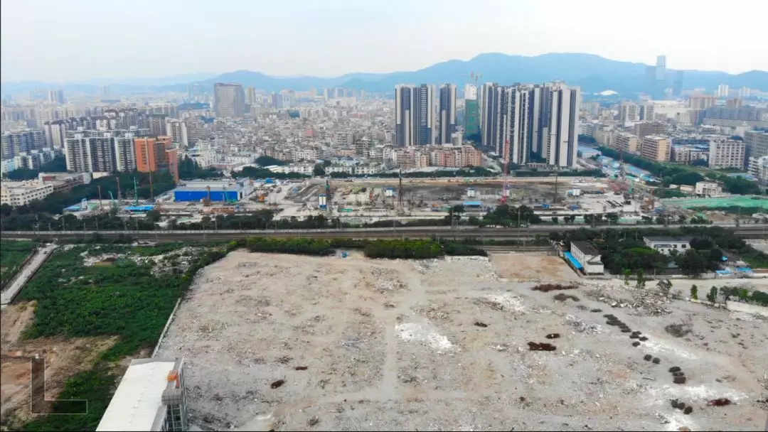 拆！拆！拆！独家航拍广州白云火车站！湾区枢纽TOD，六轨交汇