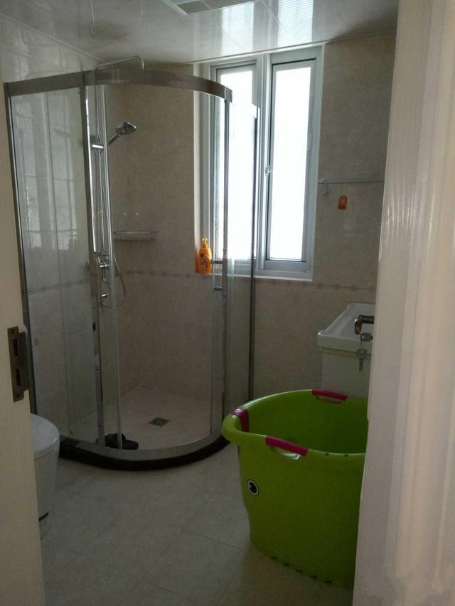 找亲戚帮忙着装修新房，全屋打柜子好有质感，来晒晒